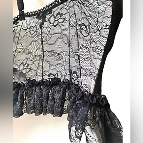 Size Small…..……Black Detailed 3D Floral Corset Top.  New……Widow - Picture 8 of 10